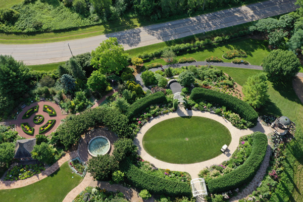 Kress Oval Garden