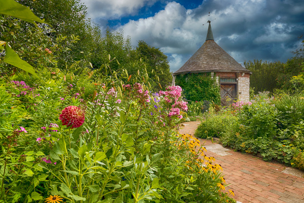 Vanderperren English Cottage Garden featuring Meredith B. Rose Cottage
